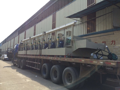 電梯板不銹鋼蝕刻機發(fā)貨，免費蝕刻工藝技術支持